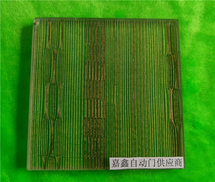 珠海廠家供應(yīng) 藝術(shù)玻璃 夾絲材料夾絲玻璃 工藝玻璃